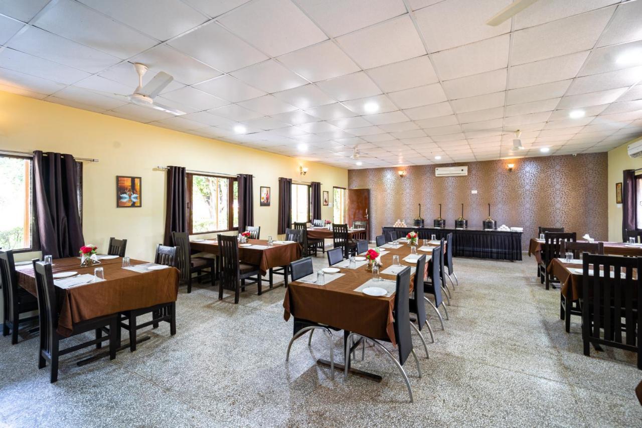 Narmada Hills Resort Omkareshwar Ngoại thất bức ảnh