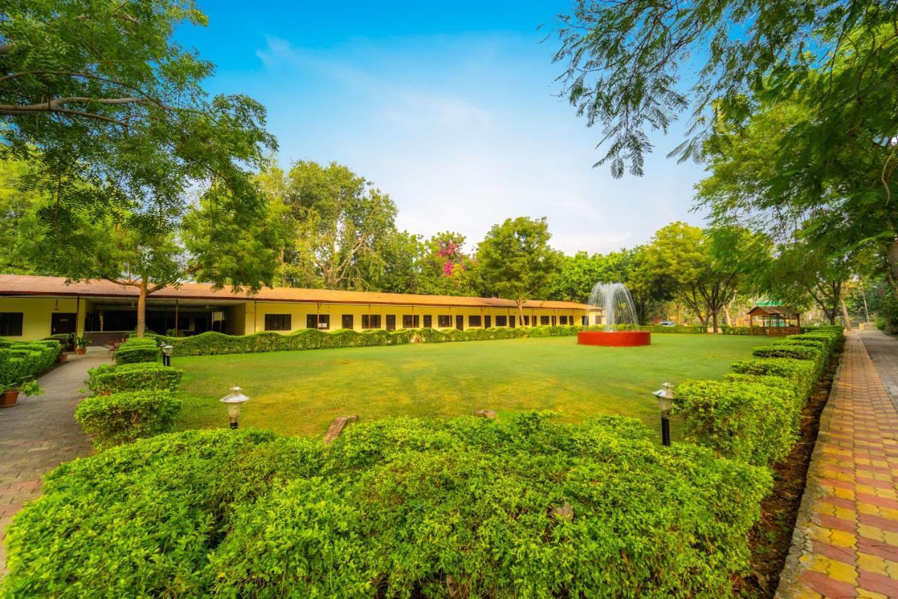 Narmada Hills Resort Omkareshwar Ngoại thất bức ảnh
